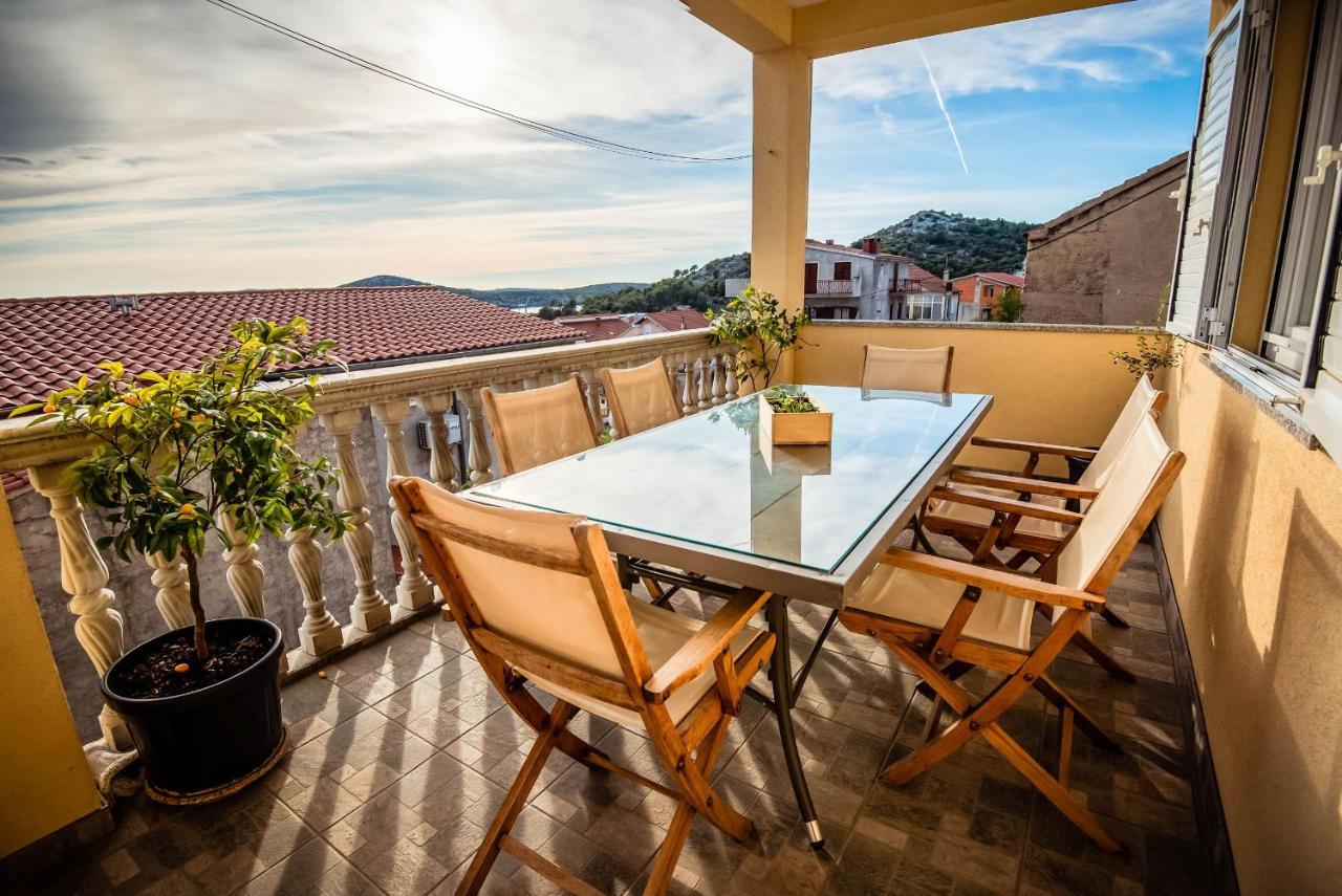 Apartman Fjaka Šibenik Exteriör bild